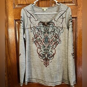 Energe Large Long Sleeve Pullover V Neck Studded Top